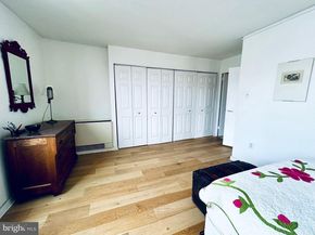 604 S Washington Square 217, Philadelphia PA 19106