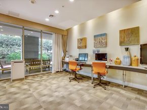 820 N Pollard Street 812, Arlington VA 22203