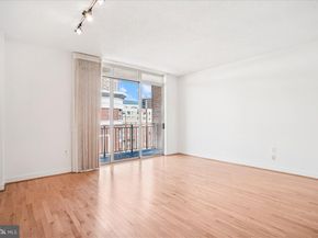 820 N Pollard Street 812, Arlington VA 22203