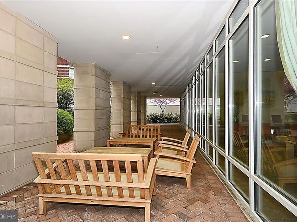 820 N Pollard Street 812, Arlington VA 22203