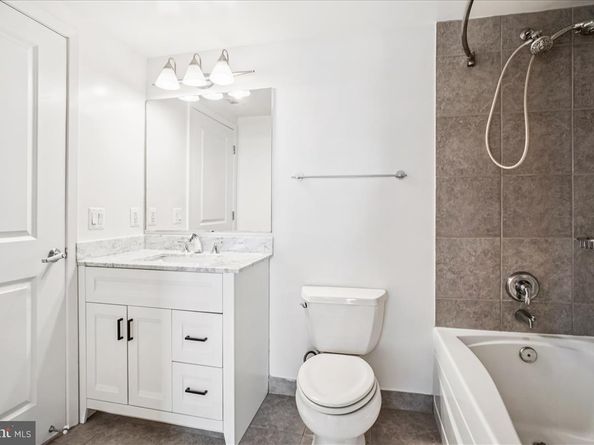 820 N Pollard Street 812, Arlington VA 22203