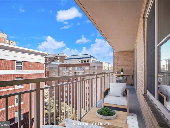 820 N Pollard Street 812, Arlington VA 22203