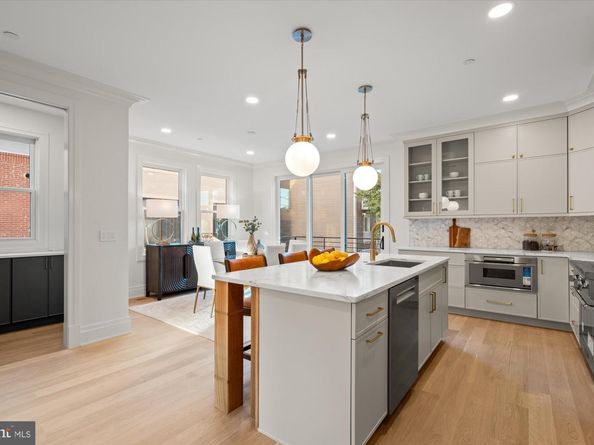 125 N West Street, Alexandria VA 22314