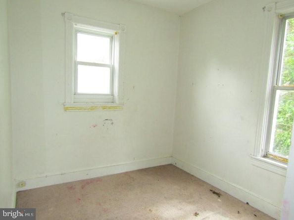 53 E Essex Avenue, Lansdowne PA 19050
