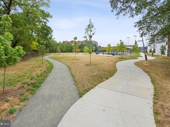 4706 30TH Street S 2153, Arlington VA 22206