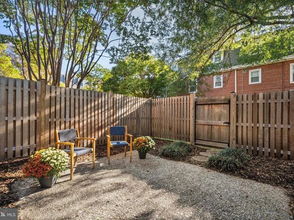 4706 30TH Street S 2153, Arlington VA 22206