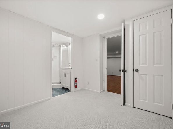4706 30TH Street S 2153, Arlington VA 22206
