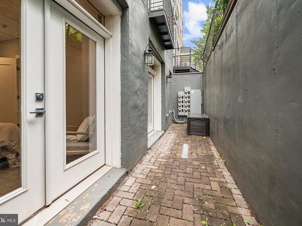 1508 F Street NE 1, Washington DC 20002