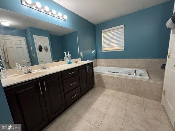 76 Lilly Drive, Feasterville Trevose PA 19053