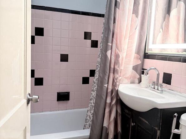 6323 Hegerman Street, Philadelphia PA 19135