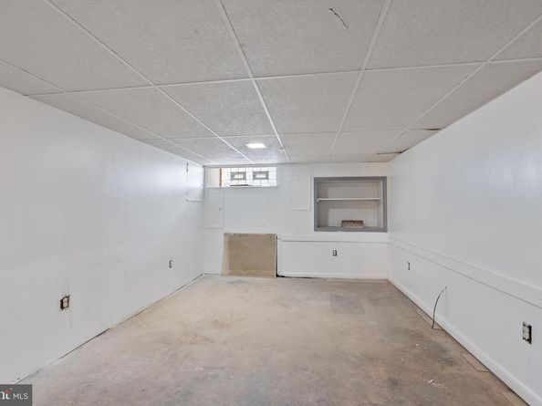 909 Watkins Street, Philadelphia PA 19148