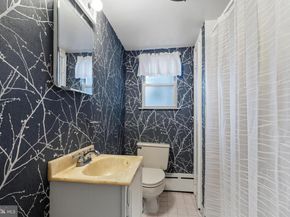 909 Watkins Street, Philadelphia PA 19148