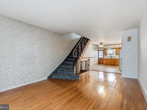 909 Watkins Street, Philadelphia PA 19148