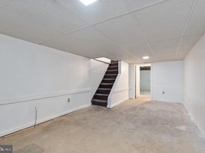909 Watkins Street, Philadelphia PA 19148