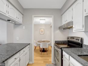 1301 N Courthouse Road 1108, Arlington VA 22201
