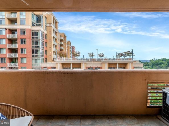1301 N Courthouse Road 1108, Arlington VA 22201