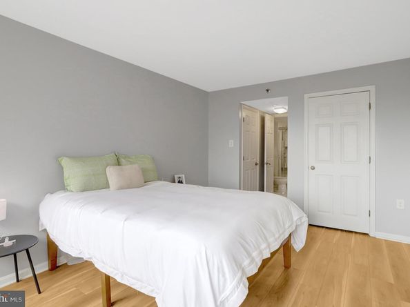 1301 N Courthouse Road 1108, Arlington VA 22201
