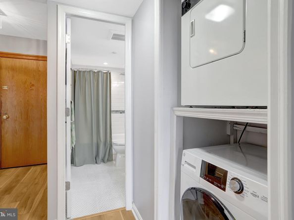 1301 N Courthouse Road 1108, Arlington VA 22201