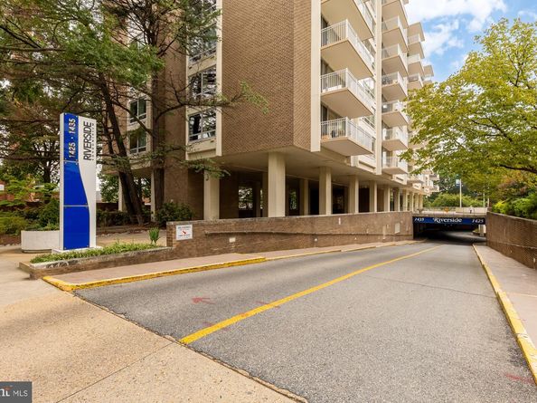 1435 4TH Street SW B310, Washington DC 20024