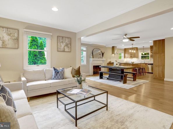 2000 N George Mason Drive, Arlington VA 22205