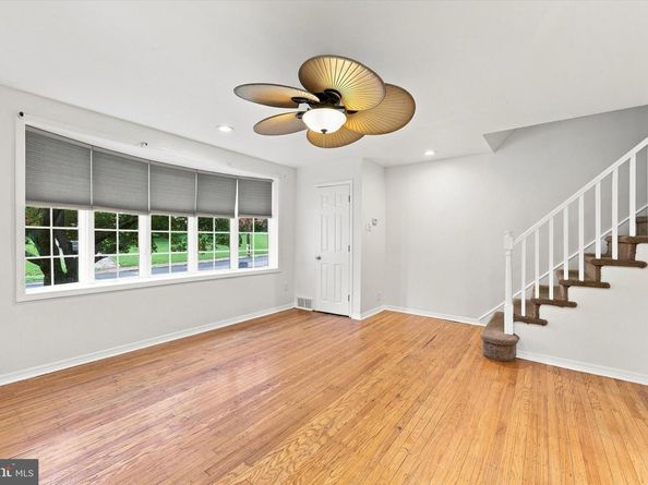 517 Poplar Street, Sharon Hill PA 19079