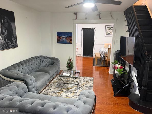 918 Bridge Street, Philadelphia PA 19124