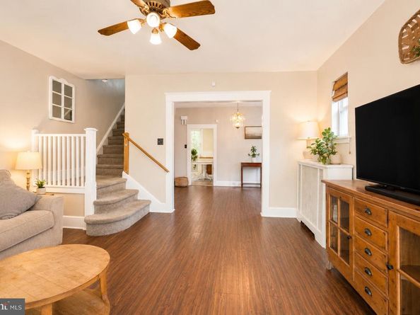 7735 Hasbrook Avenue, Philadelphia PA 19111