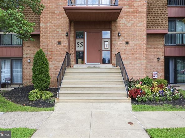 55204 Delaire Landing Road 204, Philadelphia PA 19114