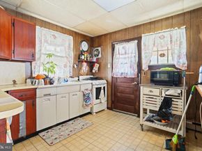 1427 Elmwood Avenue, Sharon Hill PA 19079