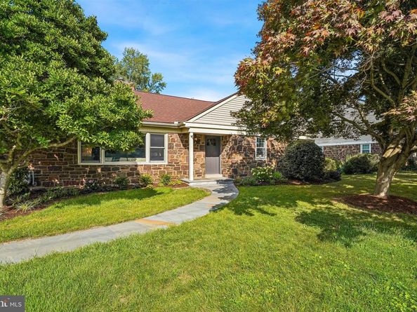821 Coopertown Road, Haverford PA 19041
