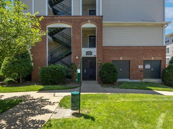 4852 Eisenhower Avenue 338, Alexandria VA 22304