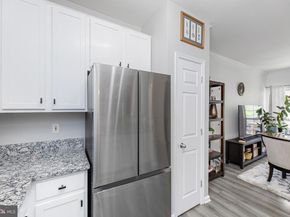 4852 Eisenhower Avenue 338, Alexandria VA 22304