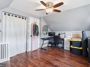 95 Cardinal Road, Levittown PA 19057