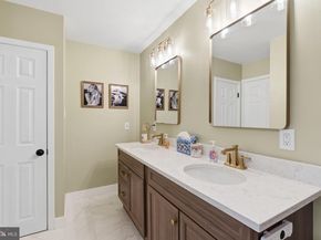 95 Cardinal Road, Levittown PA 19057
