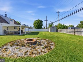 95 Cardinal Road, Levittown PA 19057