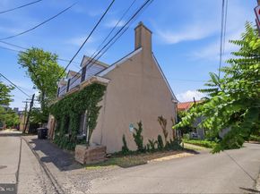 10 Irving Court, Alexandria VA 22314