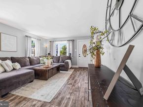 2452 Arlington Avenue, Abington PA 19001