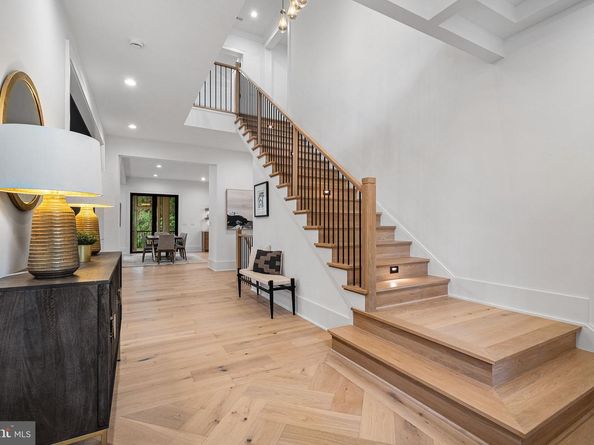420 N Irving Street, Arlington VA 22201
