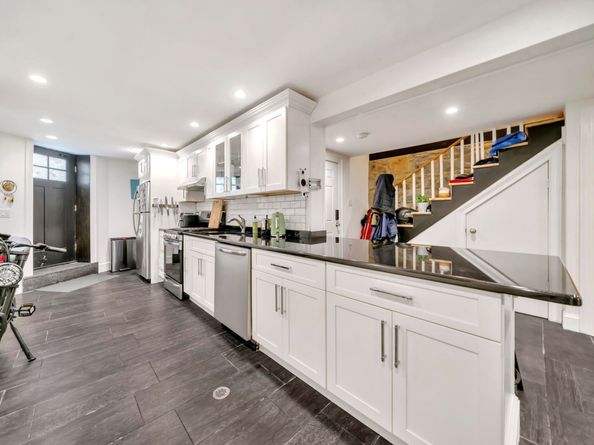 5303 Blvd East, West New York NJ 07093