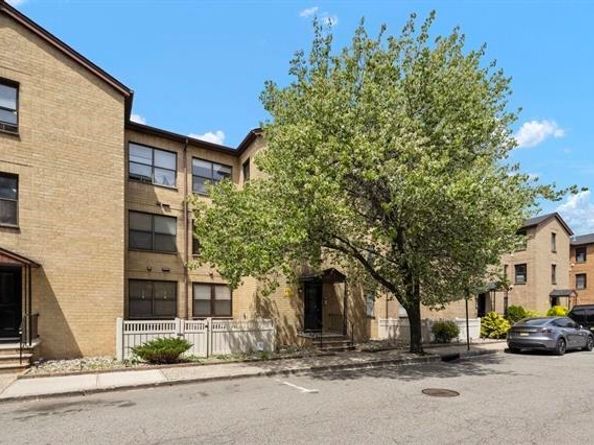 6415 Liberty Ave G5, North Bergen NJ 07047