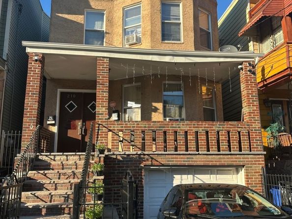 210 Wilkinson Ave, Jersey City NJ 07305
