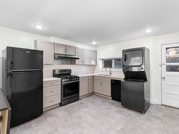 19 Whitman Ave, Jersey City NJ 07306