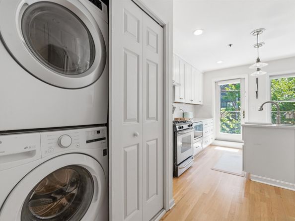 128 Jackson St 2B, Hoboken NJ 07030