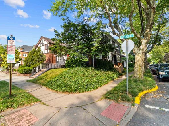 42 Avenue B, Bayonne NJ 07002