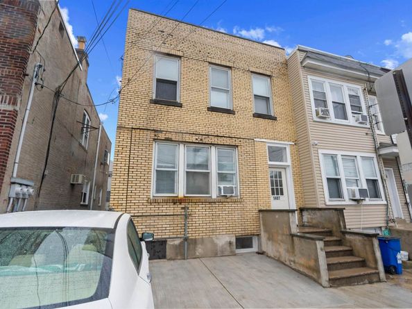 1407 43rd St, North Bergen NJ 07047