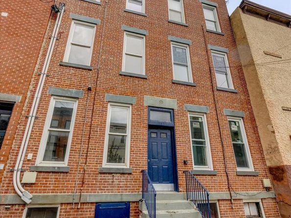 147 New York Ave 2L, Jersey City NJ 07307