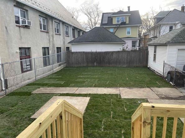 407 77th St, North Bergen NJ 07047
