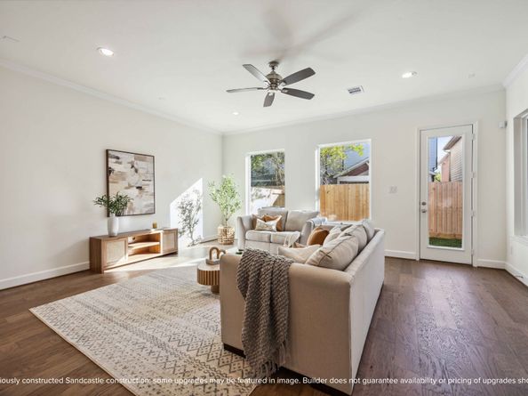 222 E 27th Street, Houston TX 77008