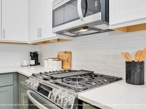 222 E 27th Street, Houston TX 77008