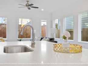 222 E 27th Street, Houston TX 77008